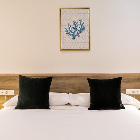 Sitges Group Calm Beach Екстер'єр фото